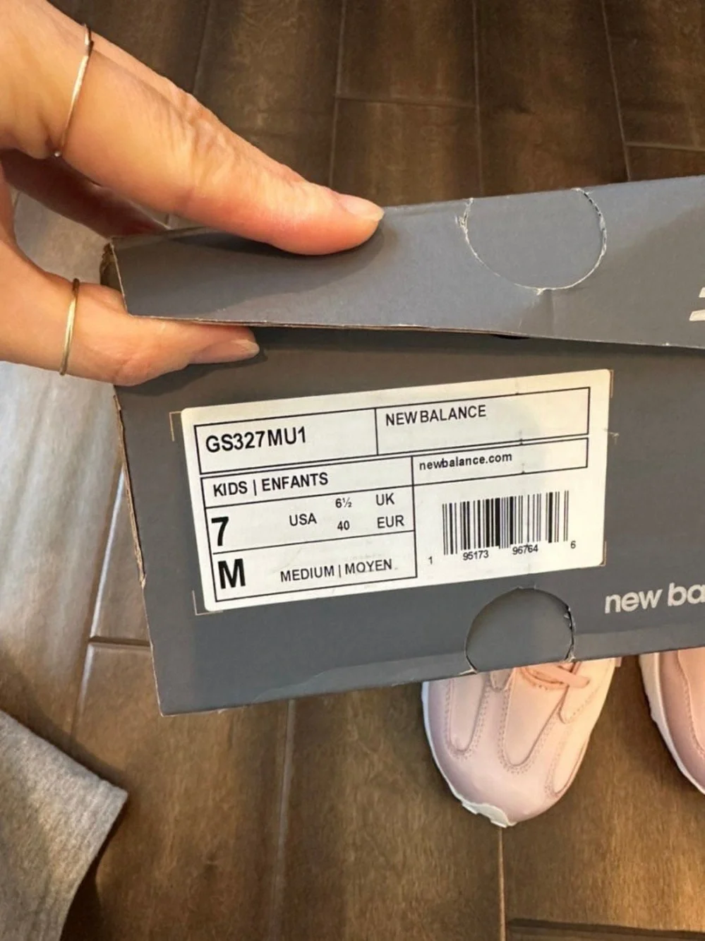 NEW BALANCE SNEAKERS